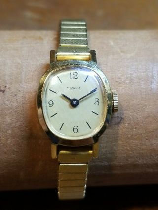 Vintage Timex Wind Up Women 