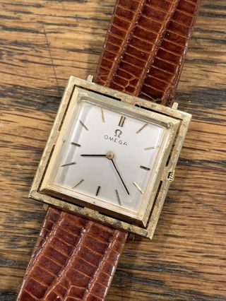 Vintage Omega 14k Gold 27mm Square 17j Mechanical Wind Wrist Watch Cal 620