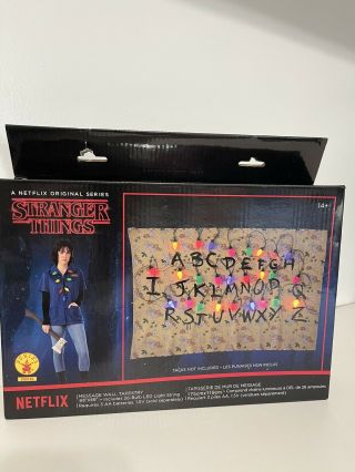 Netflix Stranger Things Message Wall Tapestry Deco Light - Up Christmas Bulbs