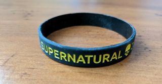 Rare Supernatural Cast & Crew Gift: Black 200 200th Episode Wristband Bracelet