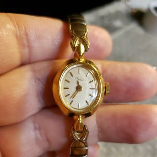 Vintage Timex Wind Up Women 