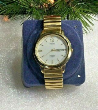 Vintage Timex Indiglo Men’s Wrist Watch W/date Needs Battery