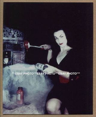 Vampira Maila Nurmi Horror Hostess Color Photo 1