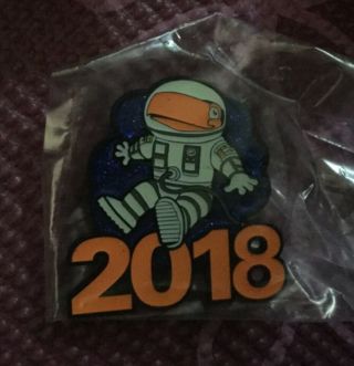 International San Diego Comic Con 2018 Pin Set Of 2