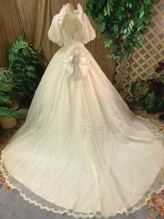 Cream Color Chiffon 3/4 Sleeve Wedding Dress Bridal Gown Veil Size Medium - Large