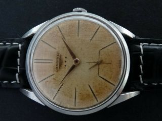 VTGE CLASSIC AND ELEGANT LONGINES 12.  68z TEXTURED DIAL MEN WATCH.  Ref 7111.  1959 2