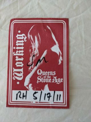 Queens Of The Stone Age 1998 Tour T - Shirt Backstage Pass And Pick Plectrum