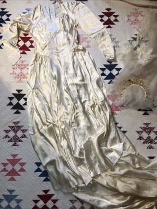 Vintage 1940’s White Satin Wedding Gown Bridal Dress W Train Tiara Boho Mod
