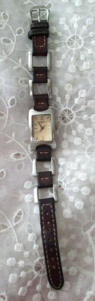 Ladies Fossil F2 Analog Watch W/brown Leather Band Es1117