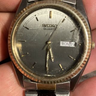 Vintage Seiko Sq 5h23 - 8029 Day - Date Quartz Watch Fluted Gold Tone Runs