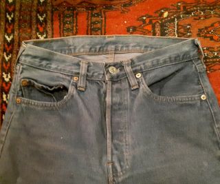 Vintage LEVI ' S 501 Redline 28 x 28 Made in USA well worn denim jeans DARK HUE 3