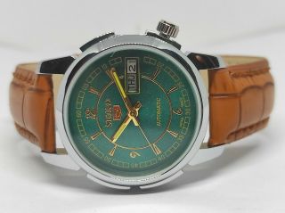 Seiko 5 Automatic Day/date Green Dial Leather Strap For Men 