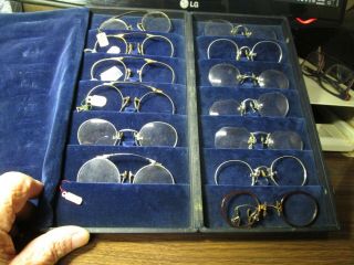 Nose Pinch Vintage Eye Glasses 13 Total In Case 1/2 Gold Filled In Display Case