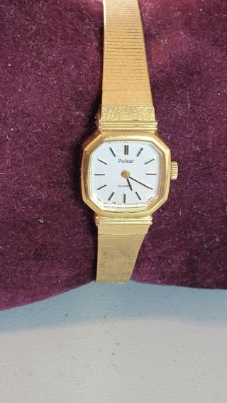 Vintage Ladies Pulsar Quartz Gold Tone Watch.  Batteries Installed