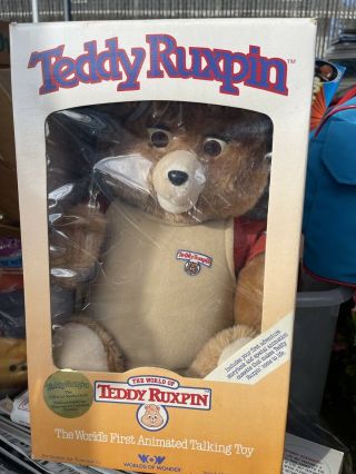Vintage Teddy Ruxpin Bear Doll 1985 Worlds Of Wonder With Tape
