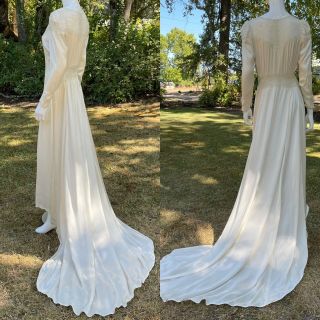 Vintage 1940’s Wedding Dress,  Satin & Lace,  Medium