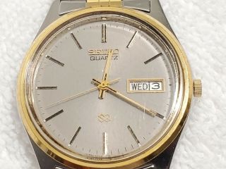 Vintage Seiko Sq Watch Day Date Silver Dial Stainless Steel Three Jewels Men 