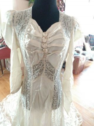 Vintage 1940’s Wedding Dress,  Satin & Lace,  Small - Med