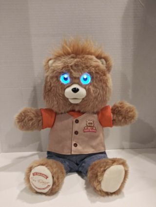 2017 Teddy Ruxpin Plush Animated Talking Storytime Bear Bluetooth Led Eyes
