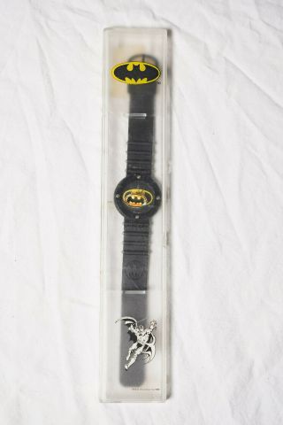 Vintage 1989 Batman Wristwatch Dc Comics Quintel V102