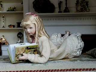 Dollhouse Miniature Artisan Porcelain Young Girl Doll Reading Book 1:12