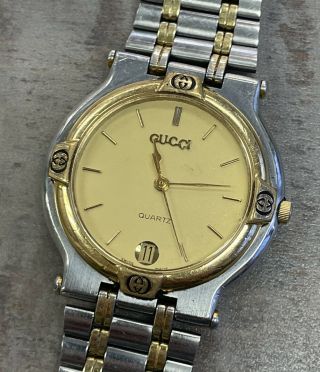 Gucci 9000m Two Tone Mens Wrist Watch Quartz Battery