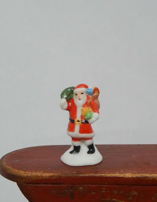 Vintage Carol Pongracic Santa Claus Statue Artisan Dollhouse Miniature 1:12