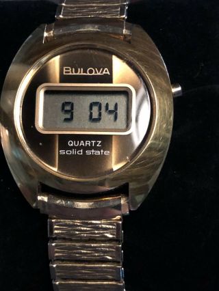 Vtg 1970’s Bulova Quartz Solid State Digital Watch