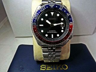 Seiko Black/pepsi Divers,  Date Watch,  Automatic Custom Mod 7002 - 700a,  Jubilee