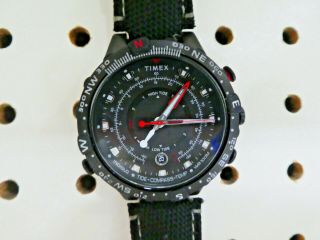 Timex Tw2t76400 Intelligent Compass Chronograph Date Black Dial Men 