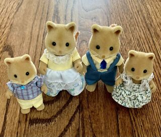 Calico Critters Honey Fox Family Set Of 4 - Rare Sylvanian Families - Euc