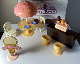 Vintage 1986 Maple Town Ice Cream Parlor Furniture And Accessories