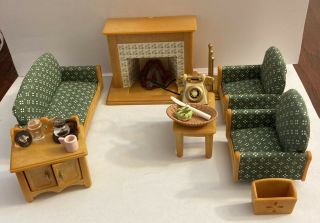 Sylvanian Families Calico Critters Deluxe Living Room Green Couch Incomplete