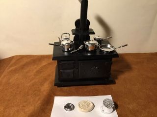 Miniature Old Wooden Stove 1:12 Scale Doll House Furniture Kitchen