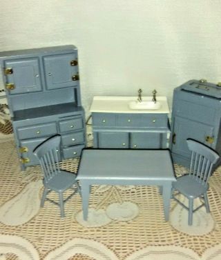 Vintage Town Square Miniatures 6 Piece Dollhouse Kitchen Furniture Set,  Blue