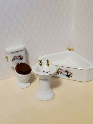 Vintage Porcelain Dollhouse Miniature Bathroom Set W/ Corner Tub 1:16