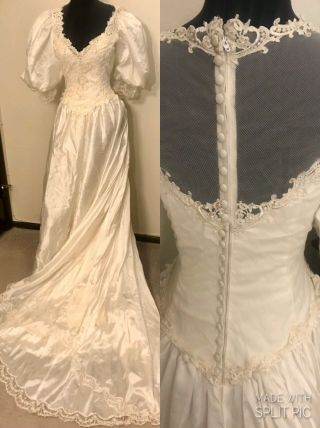 Vtg Bridal Wedding Dress Ivory Long Train Pearl Lace Pearls 34” - Bust 25” Waist