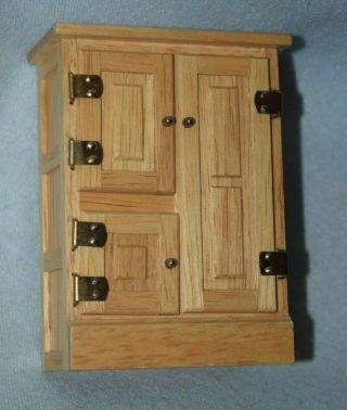 Ice Box,  Blond Oak Wood Finish - Dollhouse Miniature