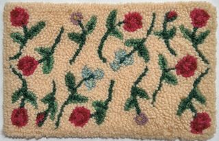 Dollhouse Miniature - Hand Made Pink/red/green Roses Tufted Hooked Rug