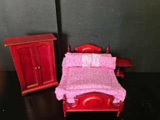 Dolls House Furniture Mahogany Double Bed/wardrobe/side Table 1.  12th T