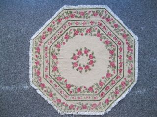 Vintage Dollhouse Woven Rug,  Pink Roses,  Octagonal With Fringe,  9½ " Across,