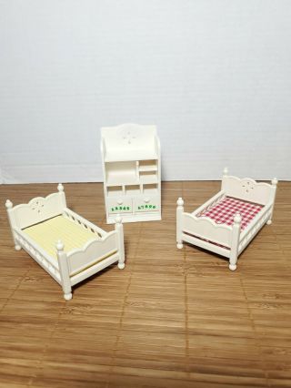 Epoch Co Ltd Dollhouse Furniture Bed W/ Mattress Shelf Dresser Calico