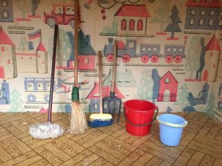 Vintage Dolls House Kitchen Items 16/12th Scale Vgc
