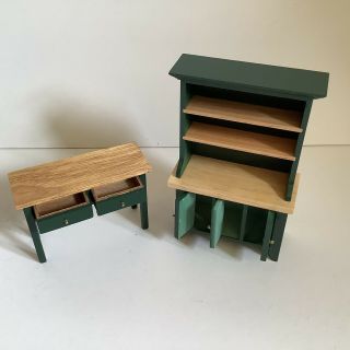 1:12 Scale Dolls House Kitchen Dresser and Side Table 3