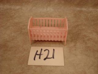 H21 Vintage Marx Doll House Furniture Baby Room Pink Crib