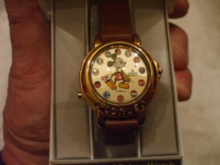 Mickey Mouse Lorus Quartz Walt Disney Melody Watch with case And paperwork 2