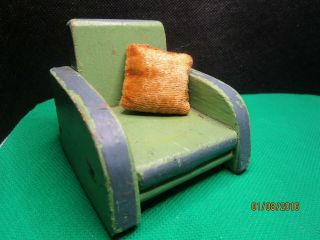12th Scale Dolls House Vintage Wooden Chair With Gold Cushion