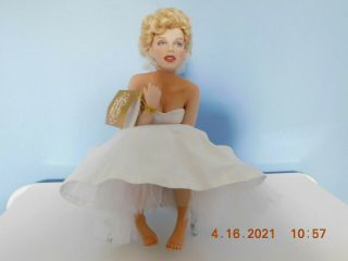 Franklin Porcelain Portrait Doll Love Marilyn On A White Satin Bench W