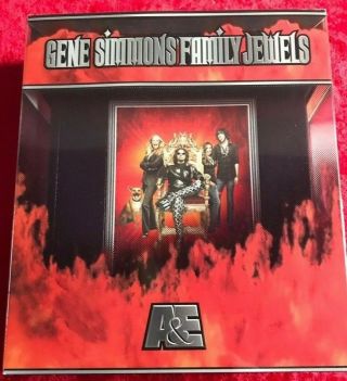 Kiss Gene Simmons Family Jewels Season 1 Collectors Set
