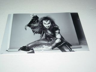 Kiss 8x12 Photo Gene Simmons Solo Candid Rare Hotter Than Hell Album 1974 16